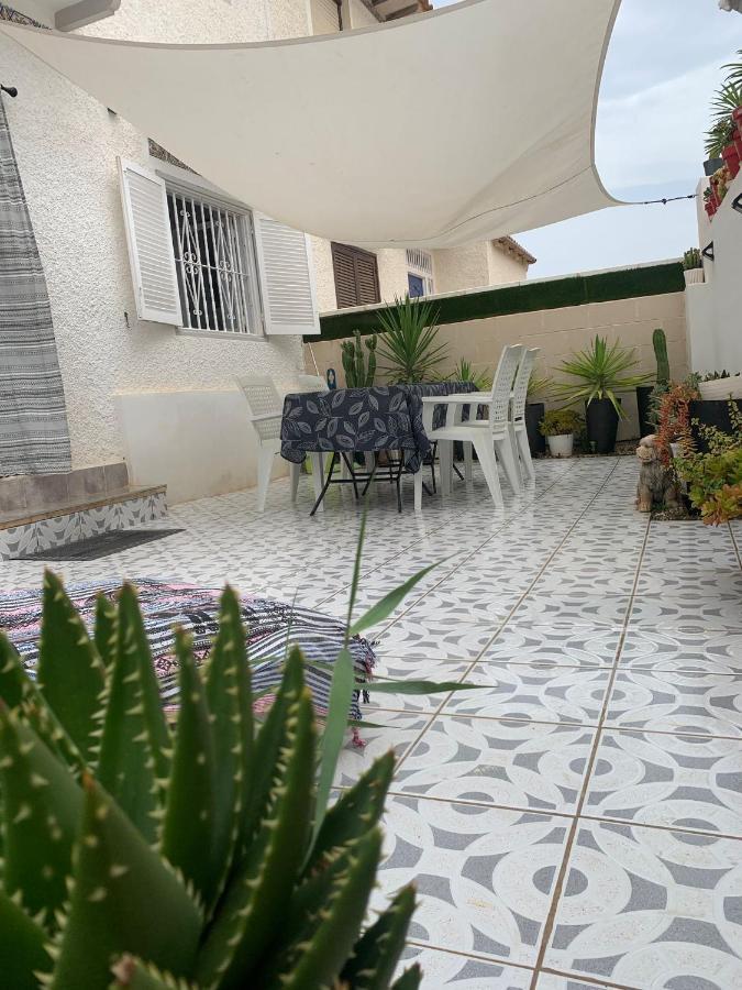 Casa De La Playa Villa Torrevieja Exterior photo